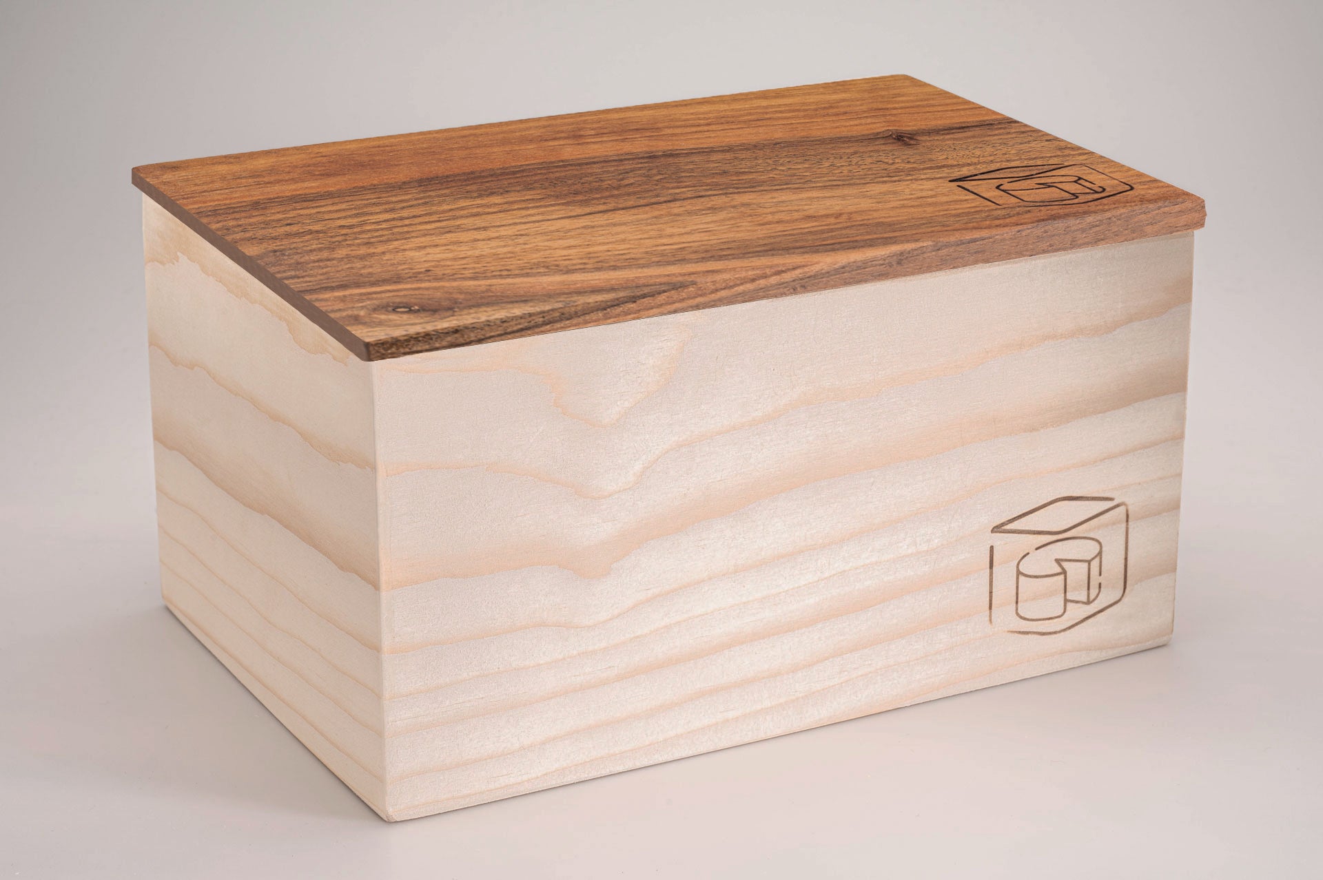 CHEESECASE XL