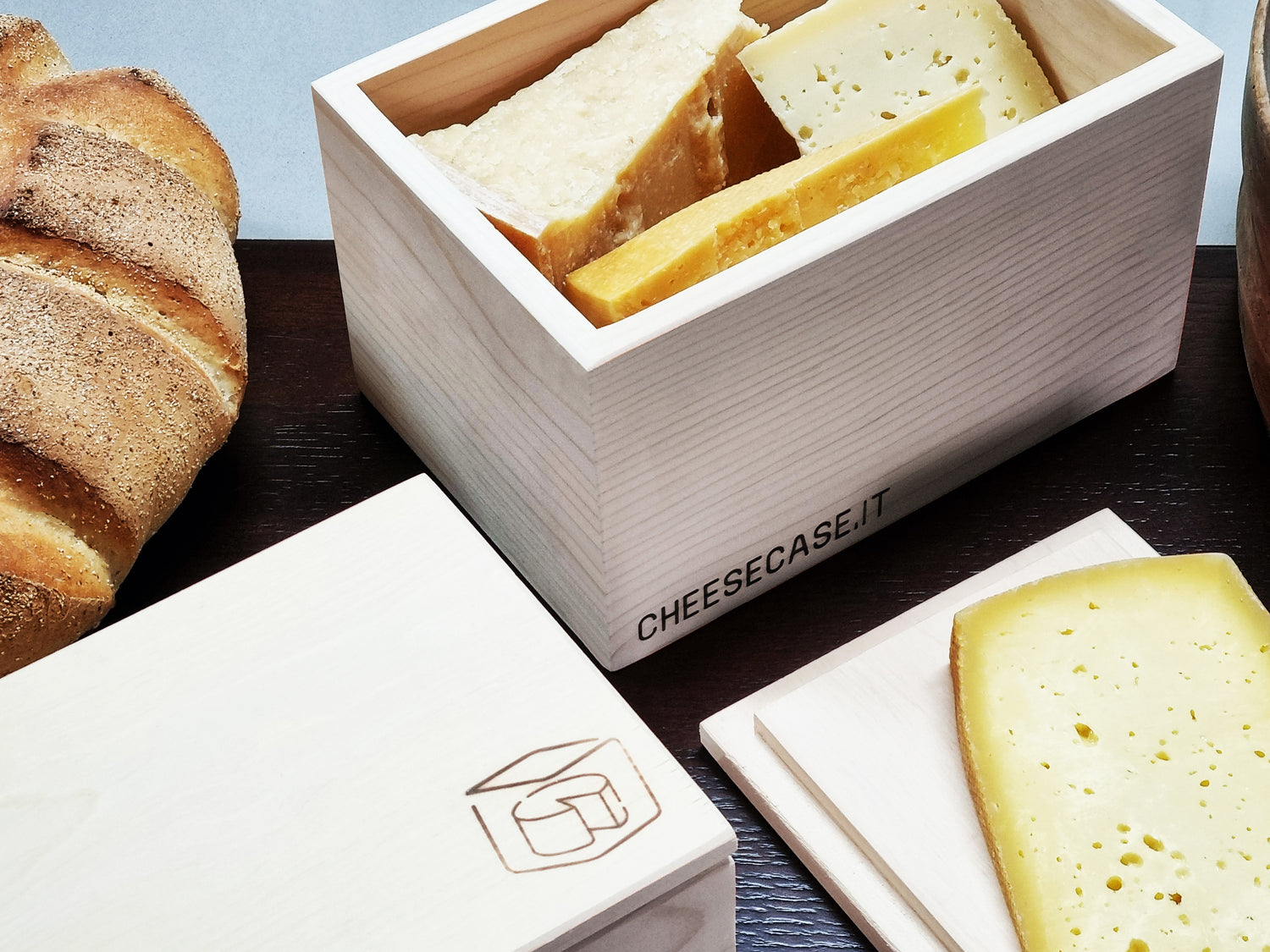 La scatola per conservare il formaggio buono a lungo in frigo. – CHEESECASE